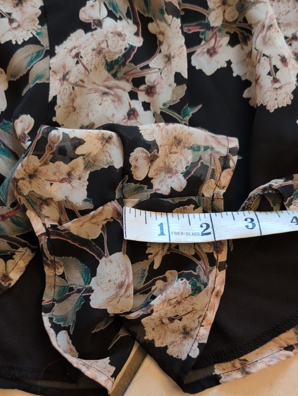 ASTR Romper Floral Print Long Sleeve Black White Size M - Picture 10 of 10